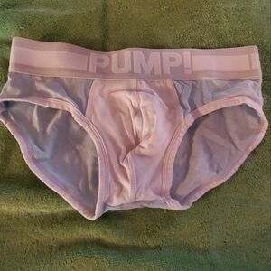 Pump briefs